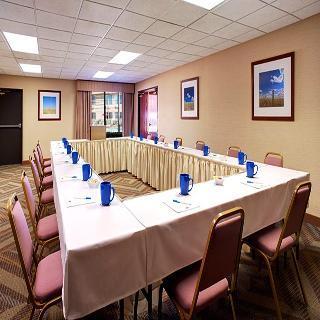 Quality Airport Hotel 3*